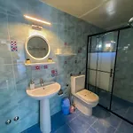 Agora Gazde/Camere de închiriat Kapikiri
