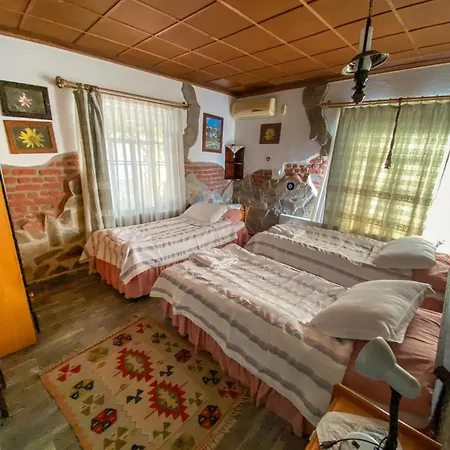 Agora Kapıkırı